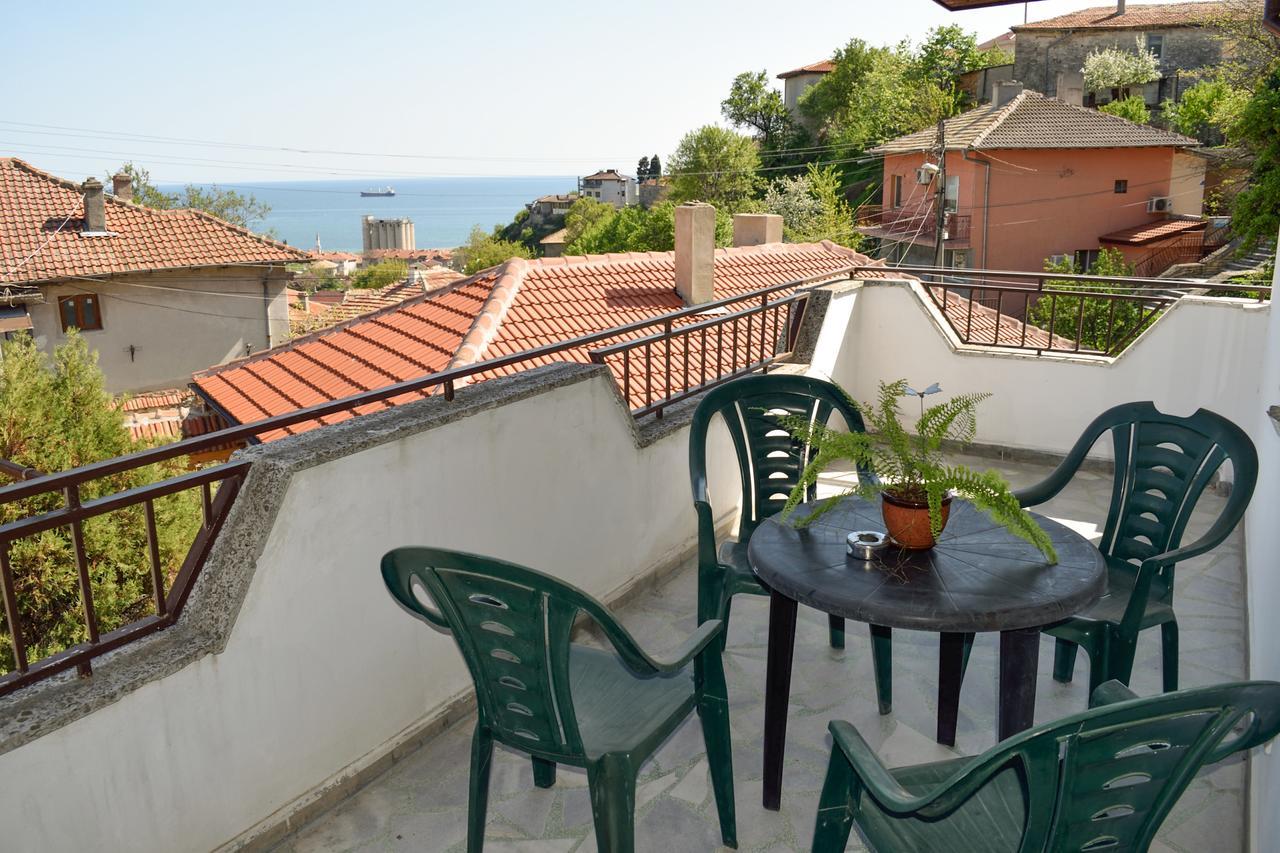 Guest House Villa Katty Balchik Esterno foto