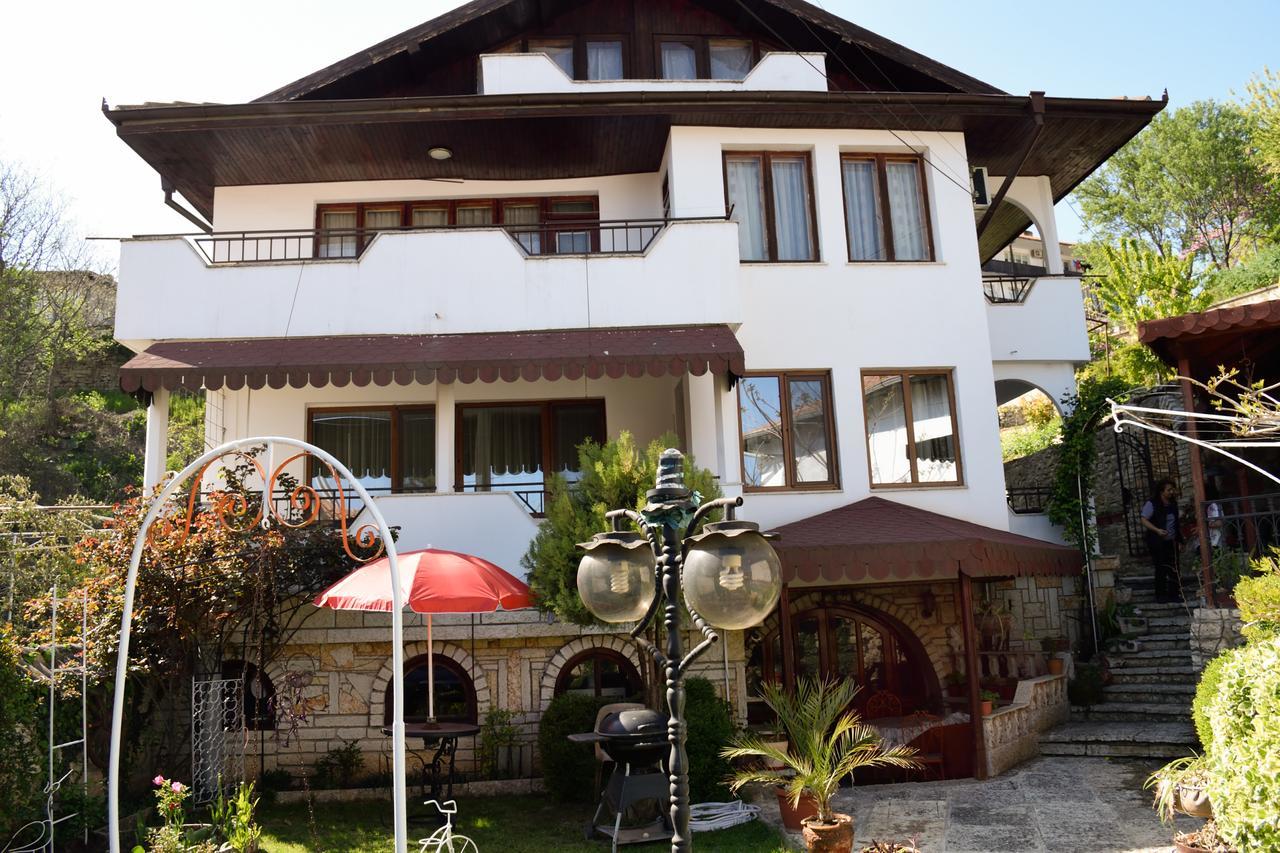 Guest House Villa Katty Balchik Esterno foto