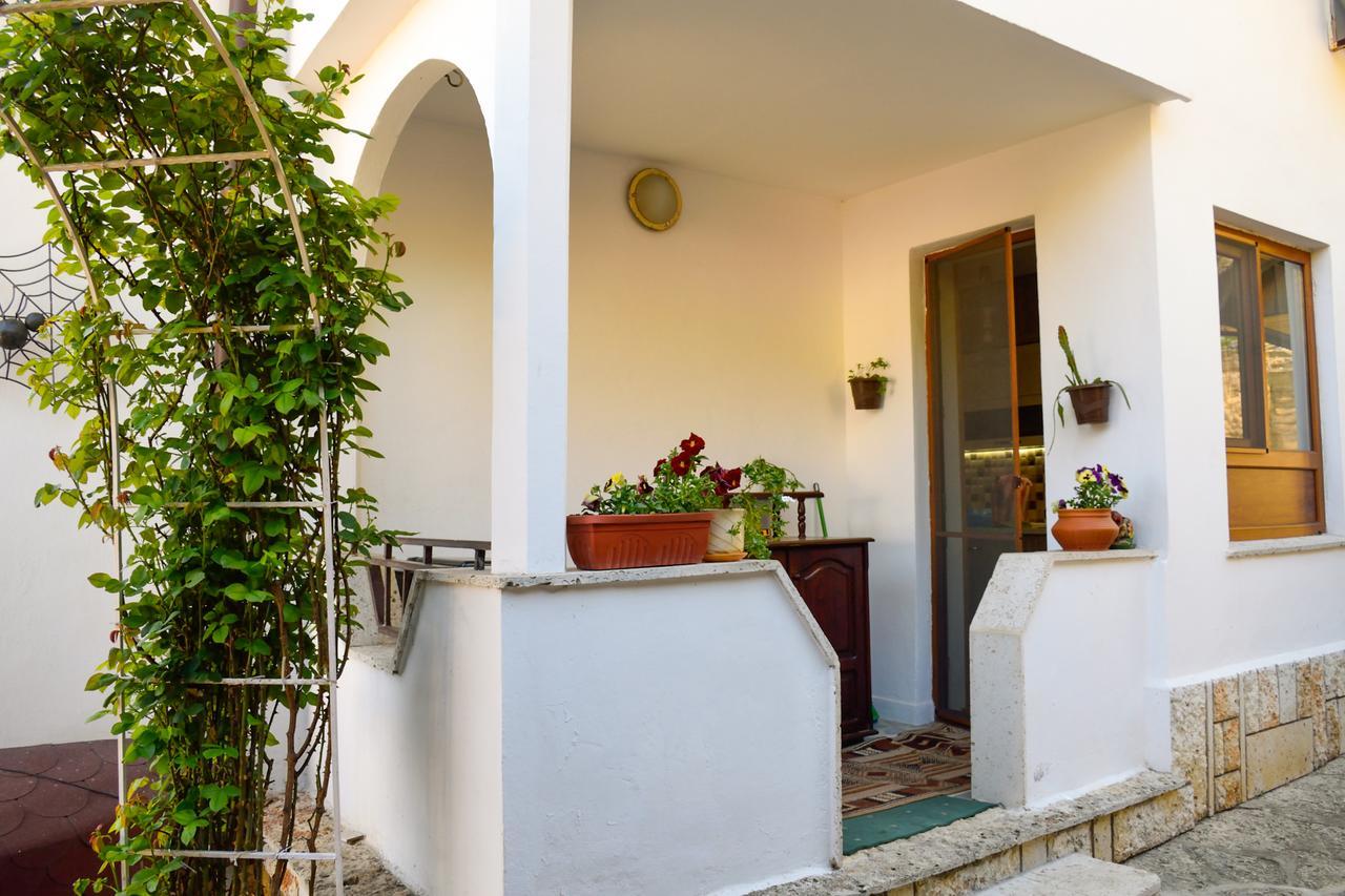 Guest House Villa Katty Balchik Esterno foto