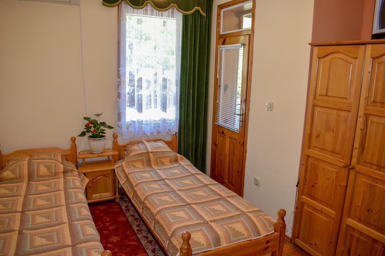 Guest House Villa Katty Balchik Esterno foto